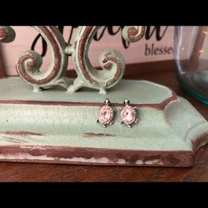 Cute silver turtle crystal stud earrings!